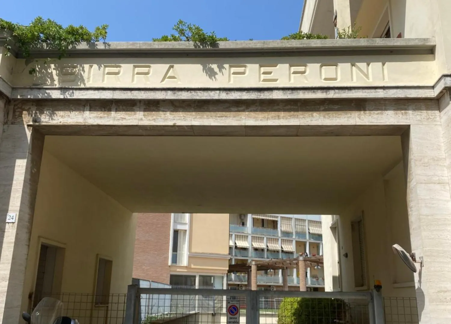 kontakty Casa Peroni