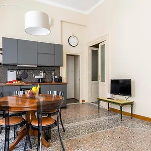 Flat-2 Min Walk The Cathedral! Apartment